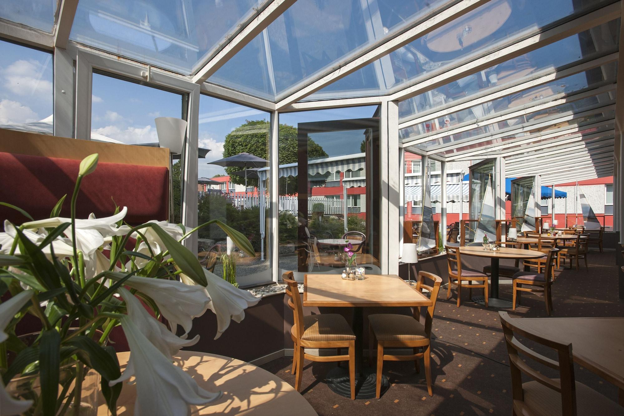 ibis 3 Lacs Neuchâtel Thielle Exterior foto